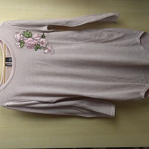 Kristin Nicole Long Shirt / Dress Pink w Applique in Size Large